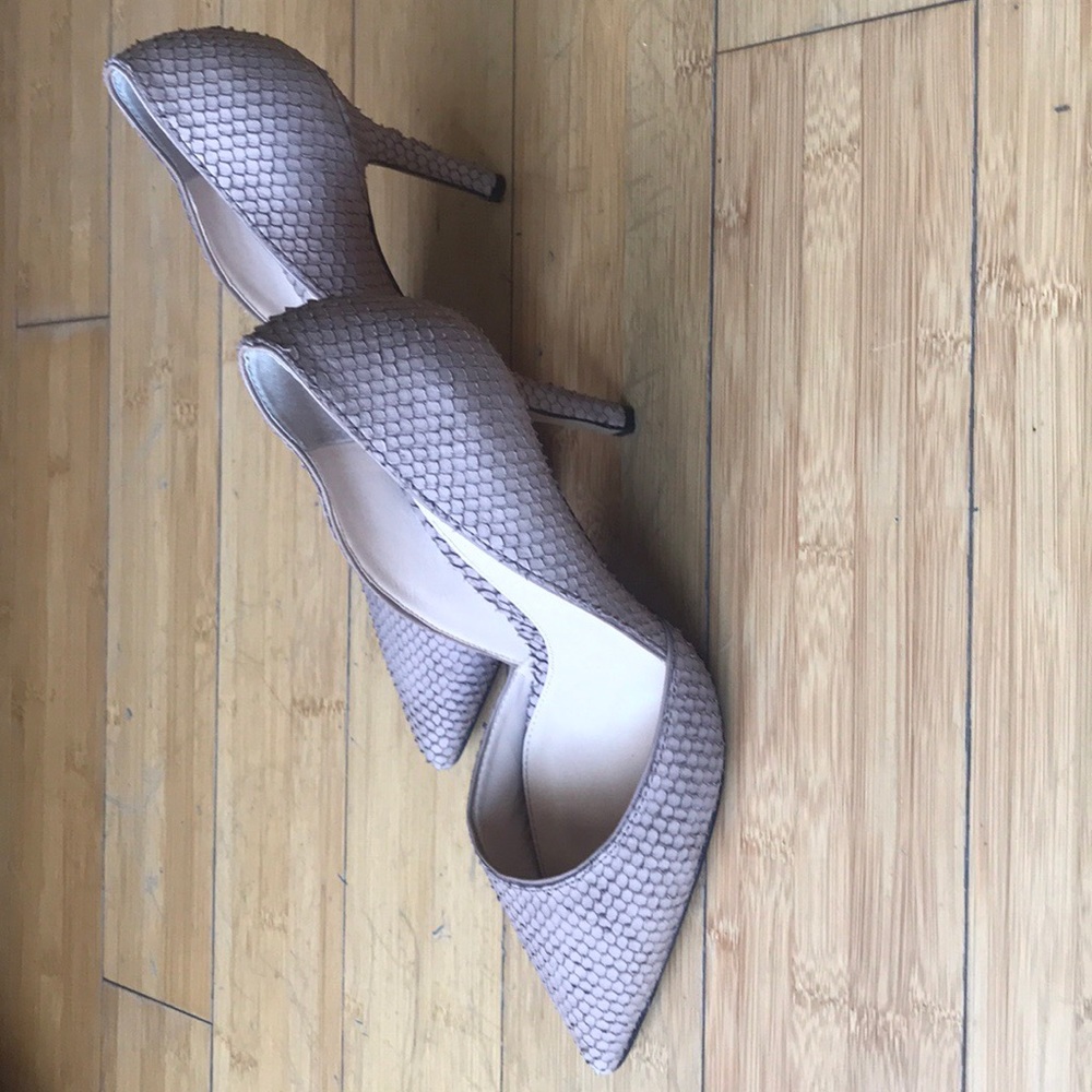 Vince Camuto Taupe Python Shoes Size 10 - image 1